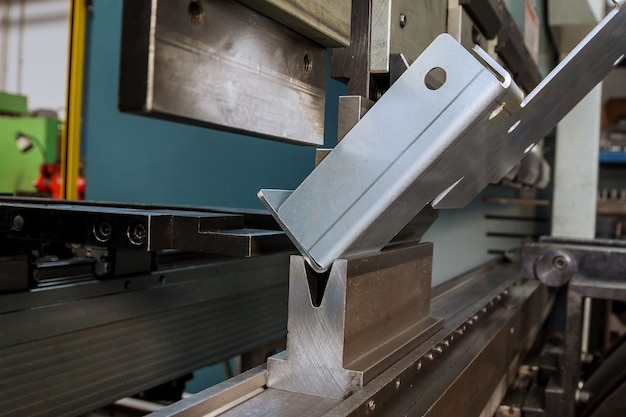 How A Professional Metal Fabricator Improves Product Quality